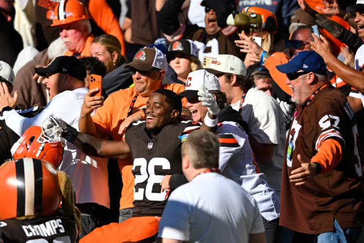 Monken Says Browns' Offense Could Be 'Smoother,' But His 4-2 Team Has Come Through Late In Games